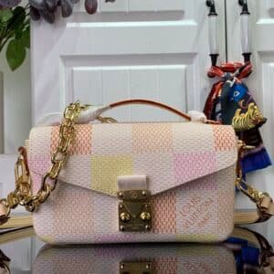 Louis Vuitton Pochette Métis East West