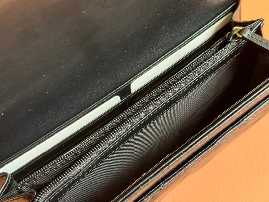 Gucci GG Black Wallet