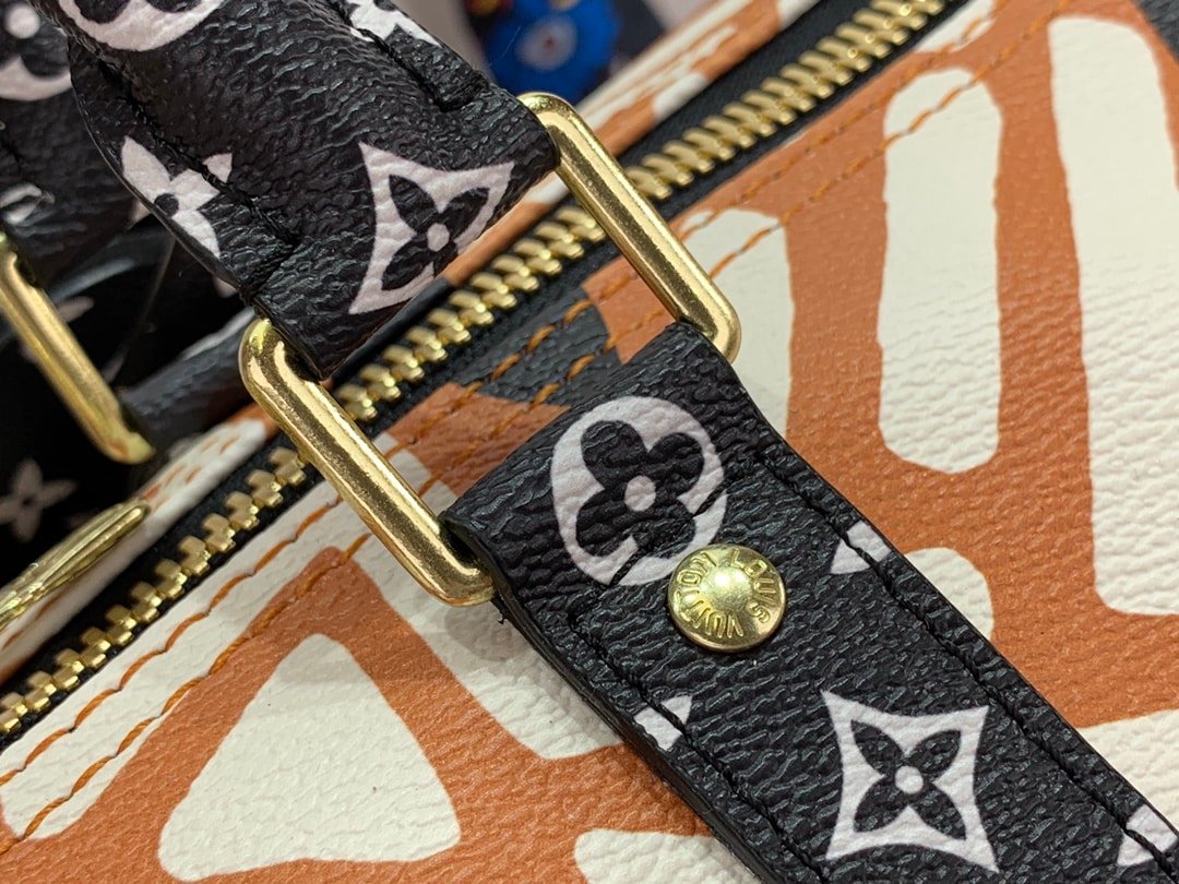 Louis Vuitton LV Crafty Keepall Bandoulière 45
