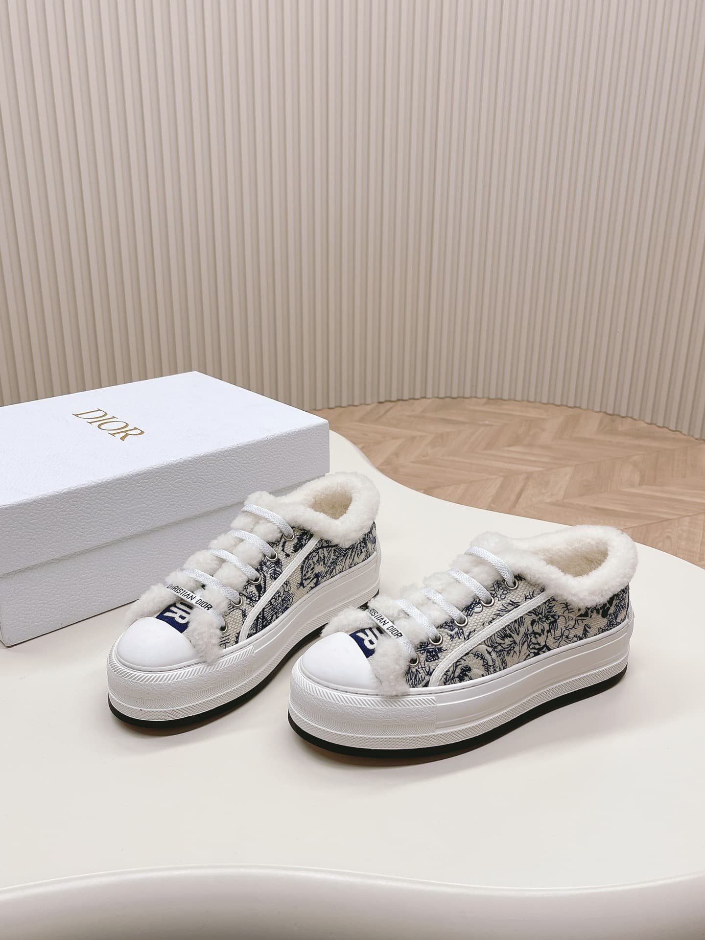 Dior Top Fur Designer Sneakers