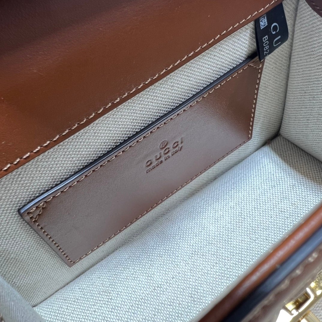 Gucci GG Matelassé Bag