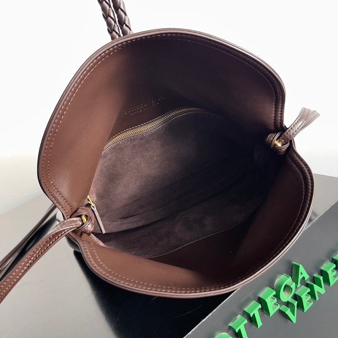 Bottega Veneta Liberta Bag