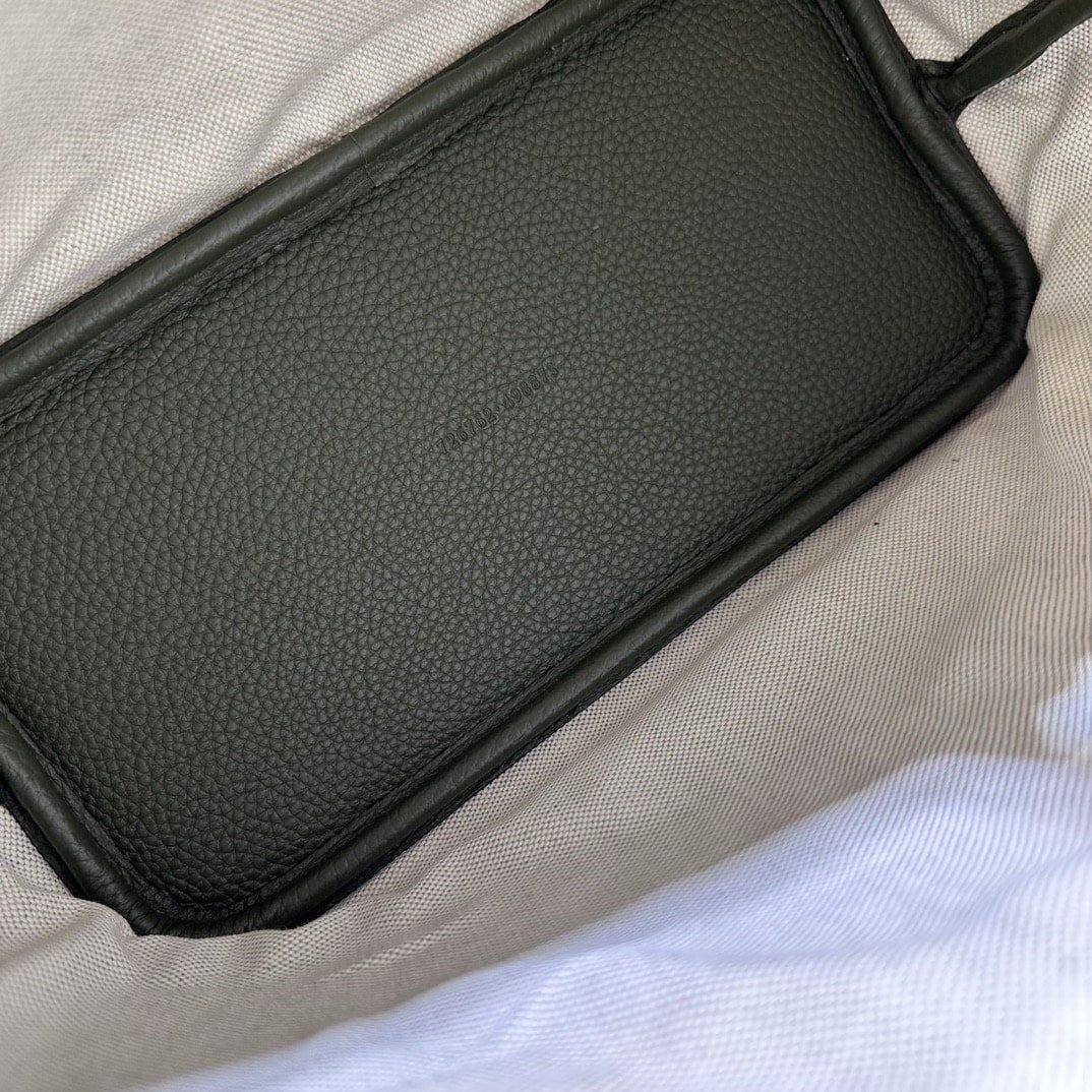 Gucci Large Jumbo GG Tote Bag