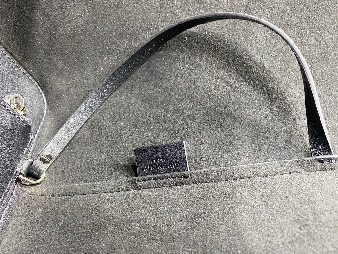 Givenchy Medium GV Leather Shopper Tote