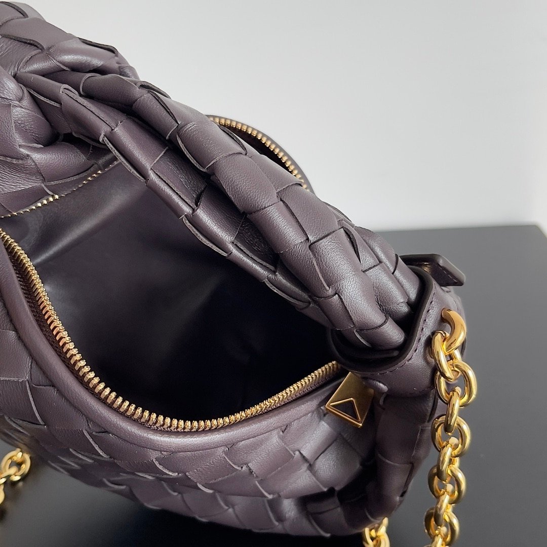 The Bottega Veneta Jodie