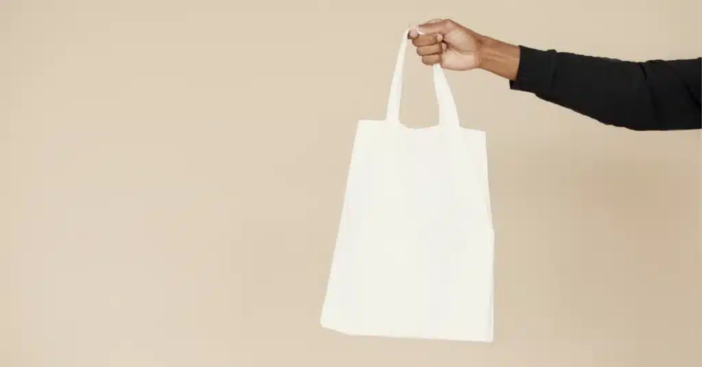 Tote vs. Shoulder Bag