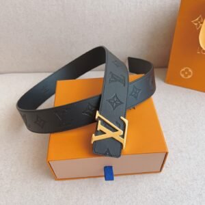 Louis Vuitton LV Black Leather Gold Buckle Belt