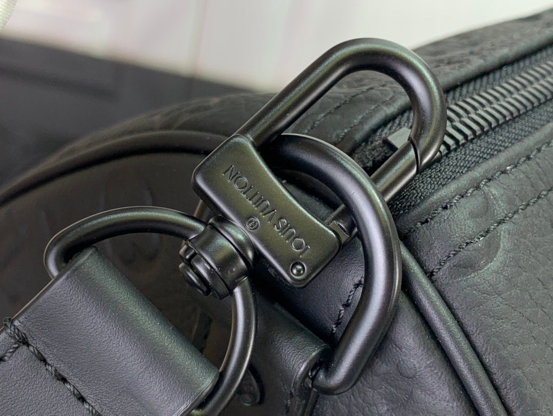 Louis LV Keepall Bandoulière Black 50 - Image 5