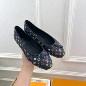 Louis Vuitton Ballet Flat Black Shoes – Bow Details