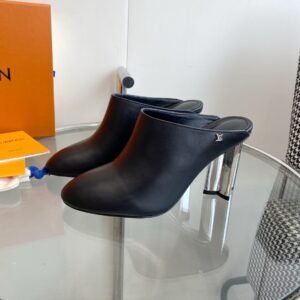 Louis Vuitton Silhouette closed mules